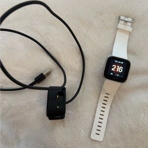 Fitbit Versa Lite